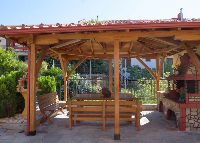 Ourania 伊里斯斯